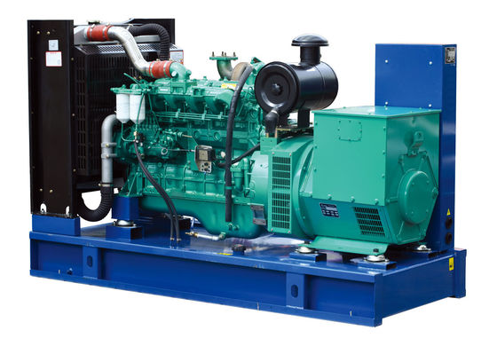 60hz 200 Kw Cummins Diesel Generators Three Phase With Water Cooling System